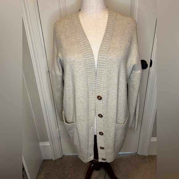 Torrid Cream Cardigan Sweater with Open Front Design - Picture 4 of 7